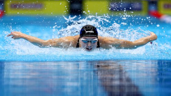 U.S. Olympic swimming trials: Gretchen Walsh smashes world record in 100 fly – MASHAHER