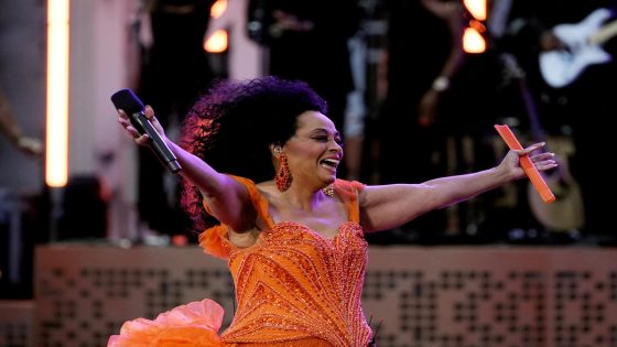 Diana Ross, Eminem and Jack White perform for thousands as former Detroit eyesore returns to life – MASHAHER