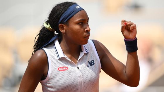 Iga Swiatek, Coco Gauff set French Open semifinal meeting – MASHAHER