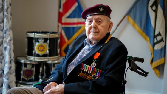 Former paratrooper remembers wait for D-Day invasion after flying in on glider – MASHAHER