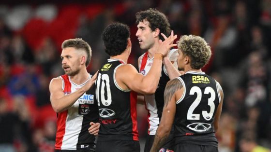 Saints beat Suns after contentious late free kick – MASHAHER