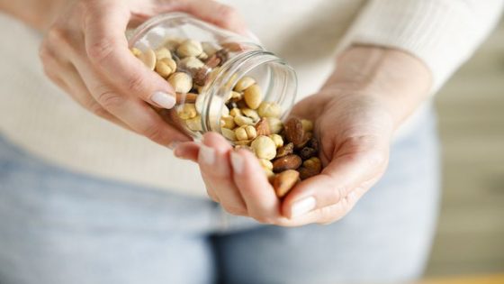 The 9 Healthiest Nuts – MASHAHER