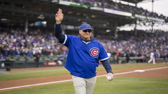 Cubs cut Ryne Sandberg’s No. 23 into Wrigley Field grass ahead of statue unveiling – MASHAHER