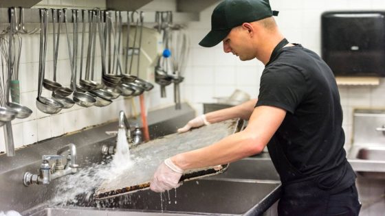 Dripping grease and grime buildup. The worst restaurant inspections in North Myrtle Beach – MASHAHER