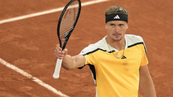 Zverev avoids shock exit in Paris thriller – MASHAHER