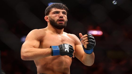 Arman Tsarukyan fined $25K, suspended nine months by NAC for UFC 300 fan altercation – MASHAHER