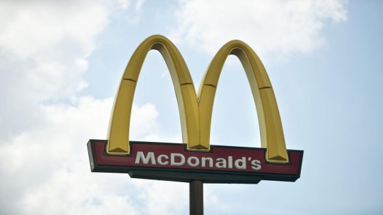 North Augusta woman sues Grovetown McDonald’s after allegedly slipping on wet floor – MASHAHER