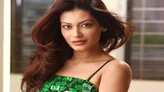 Payal Rohatgi launches cloud kitchen to serve Indian railways passengers : Bollywood News – MASHAHER