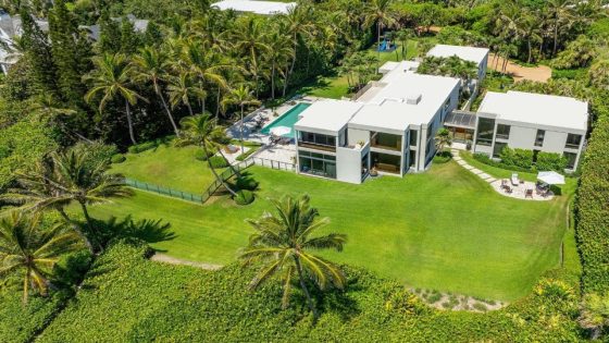 Ex-Barnes & Noble chief, wife list beachfront estate at $96 million in Palm Beach – MASHAHER