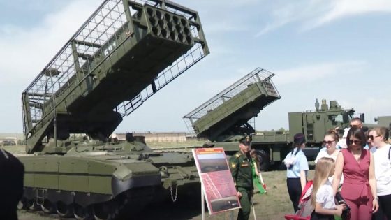 Russia’s New TOS-3 ‘Dragon’ Thermobaric Rocket Launcher Breaks Cover – MASHAHER