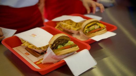 In-N-Out raised prices in California amid minimum wage hike. How much do burgers cost now? – MASHAHER