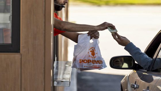 Popeyes enters the fast-food value wars with $6.99 meal – MASHAHER