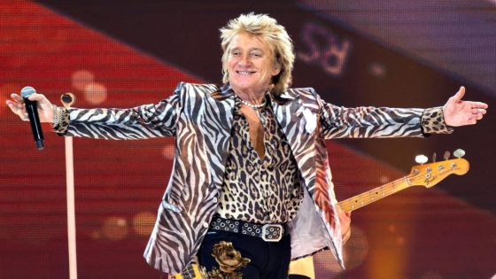 Sir Rod Stewart booed for Ukraine tribute at concert in Germany – MASHAHER