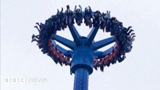 People left dangling upside down on amusement park ride – MASHAHER