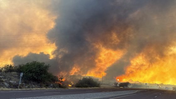 Wildfire claims 6 homes near Arizona town, shuts Phoenix-to-Las Vegas highway – MASHAHER