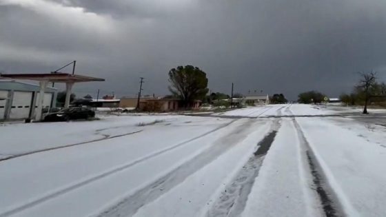 Texas town deploys snow plows after 50-degree temperature swing and 2 feet of hail – MASHAHER