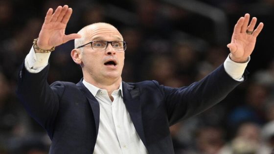 Plaschke: Dan Hurley rejection is another humiliation for Lakers brand – MASHAHER