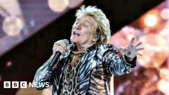 Rod Stewart defends support for Ukraine after jeers – MASHAHER