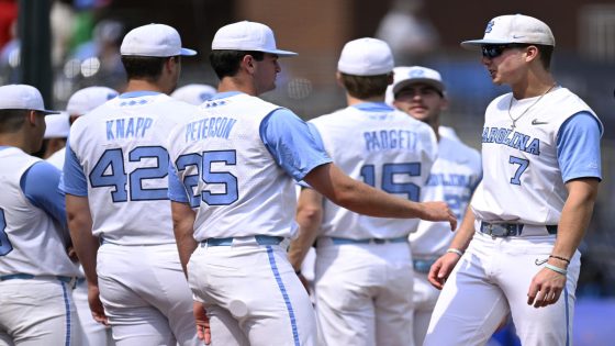 Walk-offs, big flies and crying in baseball: Three days at the Men’s College World Series – MASHAHER