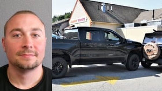 South Shore man caught with ‘large amount’ of cocaine after crash in Dunkin’ drive-thru – MASHAHER