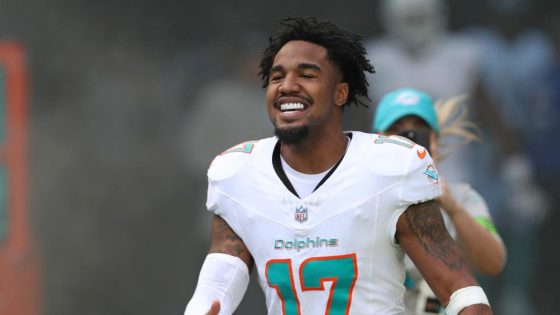 Jaylen Waddle calls it “a blessing” to get an extension from Dolphins – MASHAHER