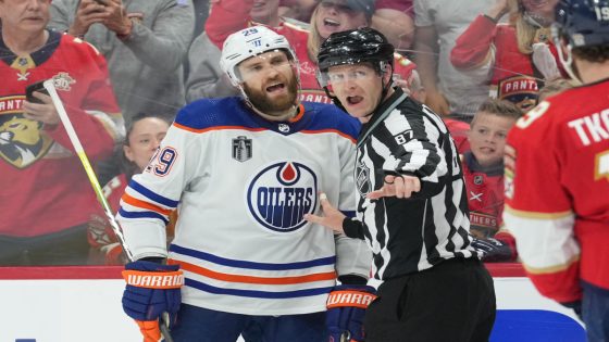 Oilers’ Leon Draisaitl to avoid discipline for hit that took Panthers’ Aleksander Barkov out of Game 2 – MASHAHER