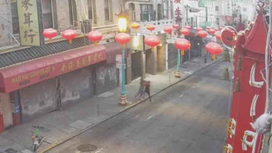 Strong-arm robbery of woman in San Francisco Chinatown captured on video – MASHAHER