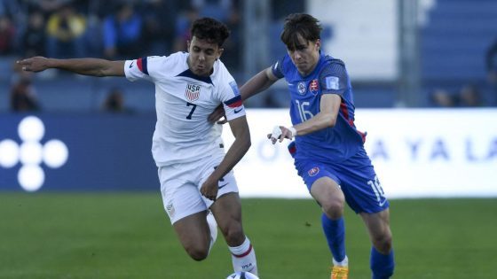 Euro 2024: Teenage forward Leo Sauer included in final Slovakia squad – MASHAHER