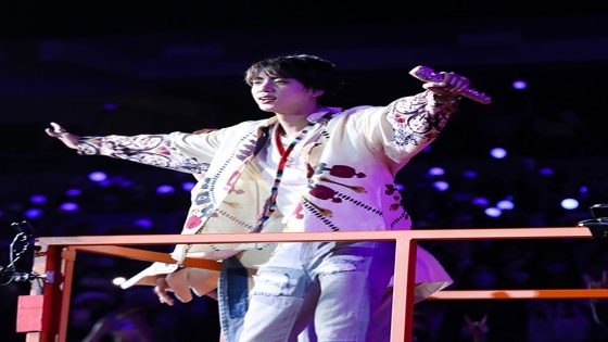 BTS’ Jin Celebrates End of Military Service by Hugging Fans – MASHAHER