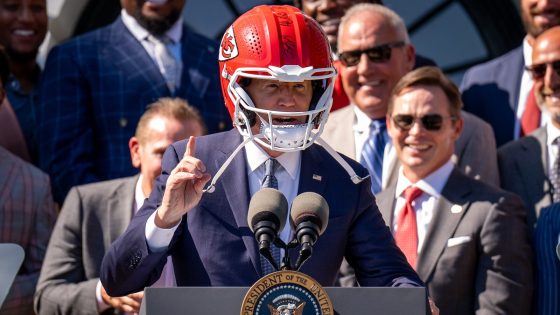 Biden hams it up with Super Bowl champs, Kansas City Chiefs at White House – MASHAHER