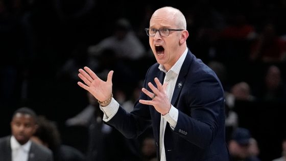 Lakers made ‘compelling case’ to take head coach job, Dan Hurley says – MASHAHER