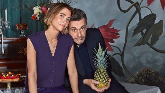 Kristen Wiig, Jon Hamm on Hosting ‘SNL,’ ‘Bridesmaids’ Sex Scene – MASHAHER