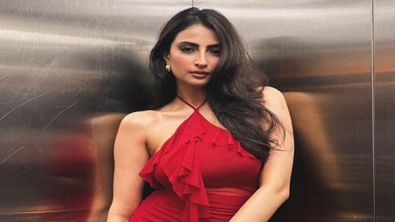 Palak Tiwari sizzles in fiery red mini dress with Rs. 2.24 lakhs Burberry Bag 2 : Bollywood News – MASHAHER