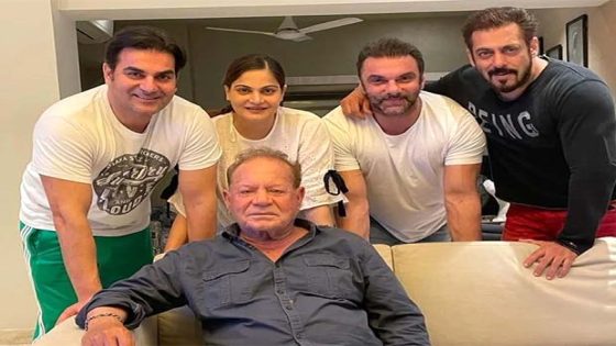 Salim Khan reveals challenges of balancing family during his relationship with Helen : Bollywood News – MASHAHER