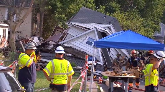 10 hospitalized after Syracuse house collapses in possible gas explosion: Officials – MASHAHER