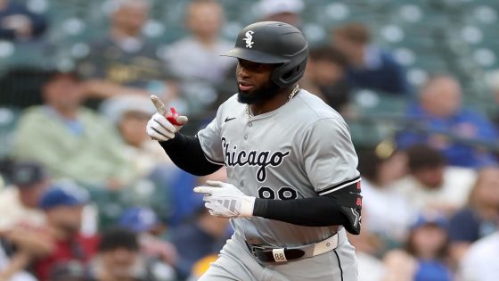 White Sox score tying run on apparent intentional balk, beat Diamondbacks 9-2 for rare road win – MASHAHER