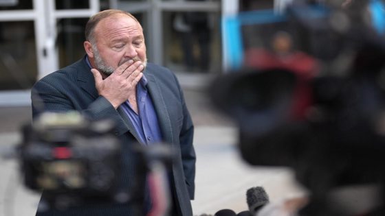 Alex Jones’ personal assets to be sold to pay $1.5B Sandy Hook debt. Company bankruptcy is dismissed – MASHAHER