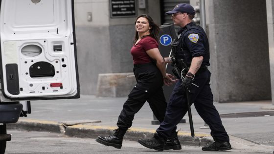 Police arrest pro-Palestinian demonstrators inside San Francisco building housing Israeli Consulate – MASHAHER