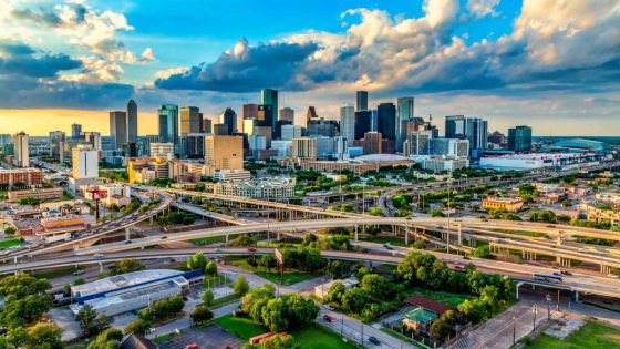 It Costs You Over $34,000 a Year To Live in Houston — Here’s Why – MASHAHER