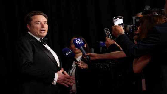 Exclusive-Vanguard vote switch helped pass Tesla CEO Elon Musk’s $56 billion pay package – MASHAHER