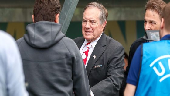 Bill Belichick ‘dating 24-year-old former cheerleader’ after first meeting on a flight three years ago – MASHAHER