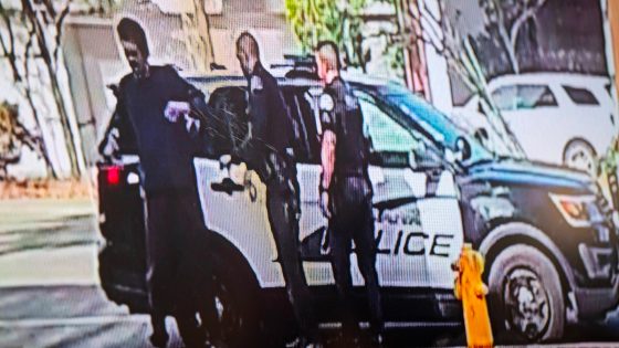 Los Angeles leader outraged after footage shows officers ‘dump’ alleged homeless man in front of office – MASHAHER