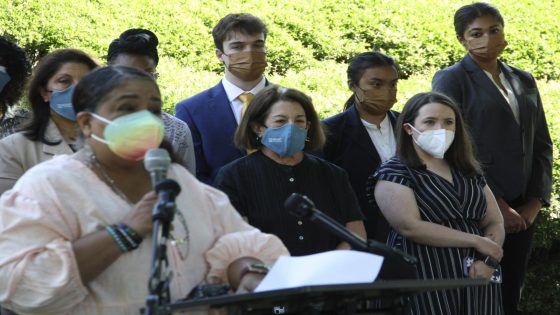 North Carolina’s restrictions on public mask-wearing are now law after some key revisions – MASHAHER