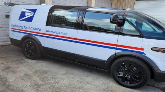 Resident snaps photo of new customized electric delivery van for United States Postal Service: ‘Groundbreaking electrification and modernization’ – MASHAHER