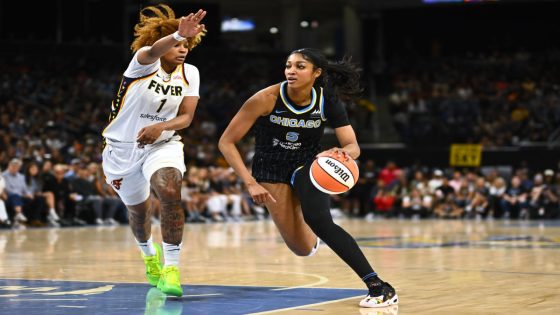 Chicago Sky pull off thrilling comeback over Indiana Fever as Angel Reese, Caitlin Clark nab double-doubles – MASHAHER