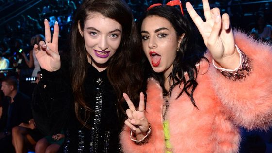 Charli XCX and Lorde Team Up for ‘Girl, So Confusing’ Remix – MASHAHER