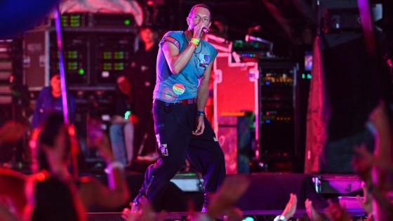 Coldplay Brings Out Michael J. Fox, Little Simz at Glastonbury – MASHAHER