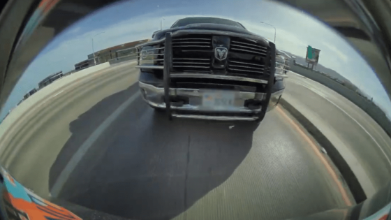 Built-in dashcam captures alleged road rage, helps police locate suspect – MASHAHER