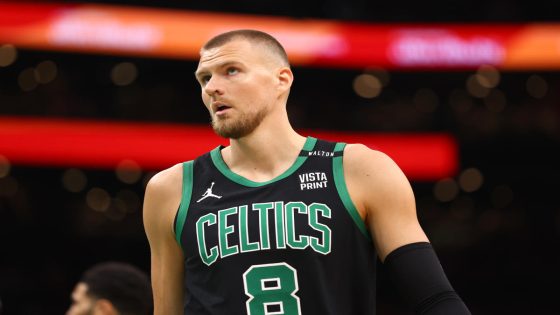 Kristaps Porziņģis vows to play in NBA Finals Game 3 after apparent Game 2 injury: ‘I’ll die out there’ – MASHAHER