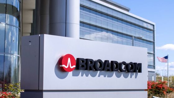 Chipmaker Broadcom raises annual revenue forecast, unveils stock split – MASHAHER